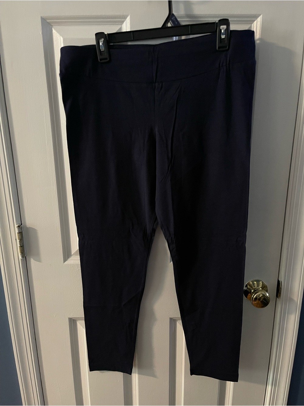 Time and Tru Navy High-Rise Ponte Leggings